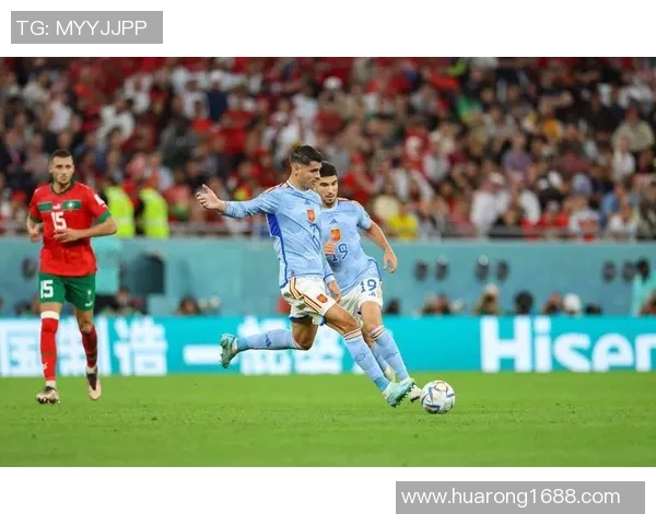 国外足球明星社交媒体账户遭黑客攻击引发广泛关注与讨论